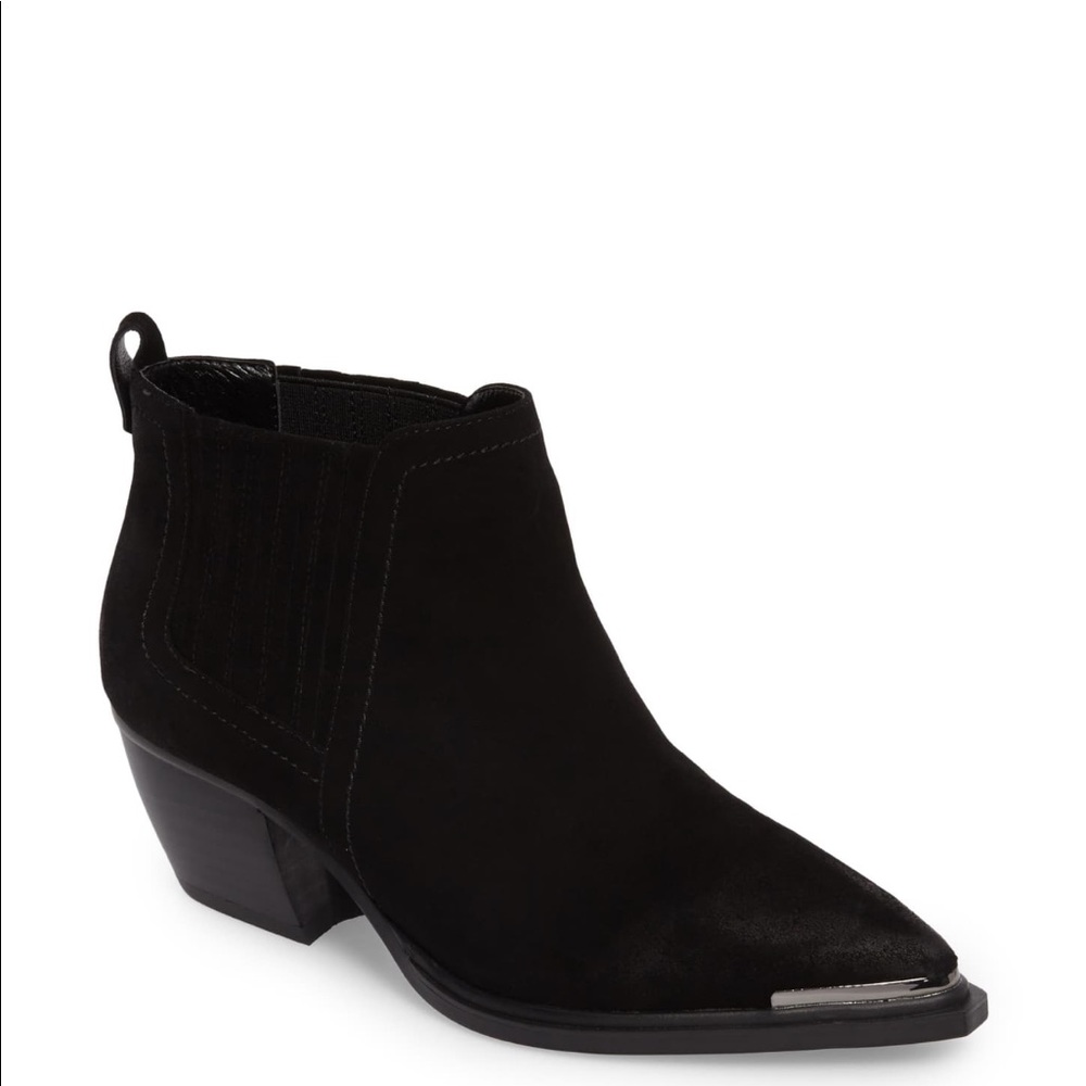 Sbicca Cardinal Pointed Toe Bootie 7